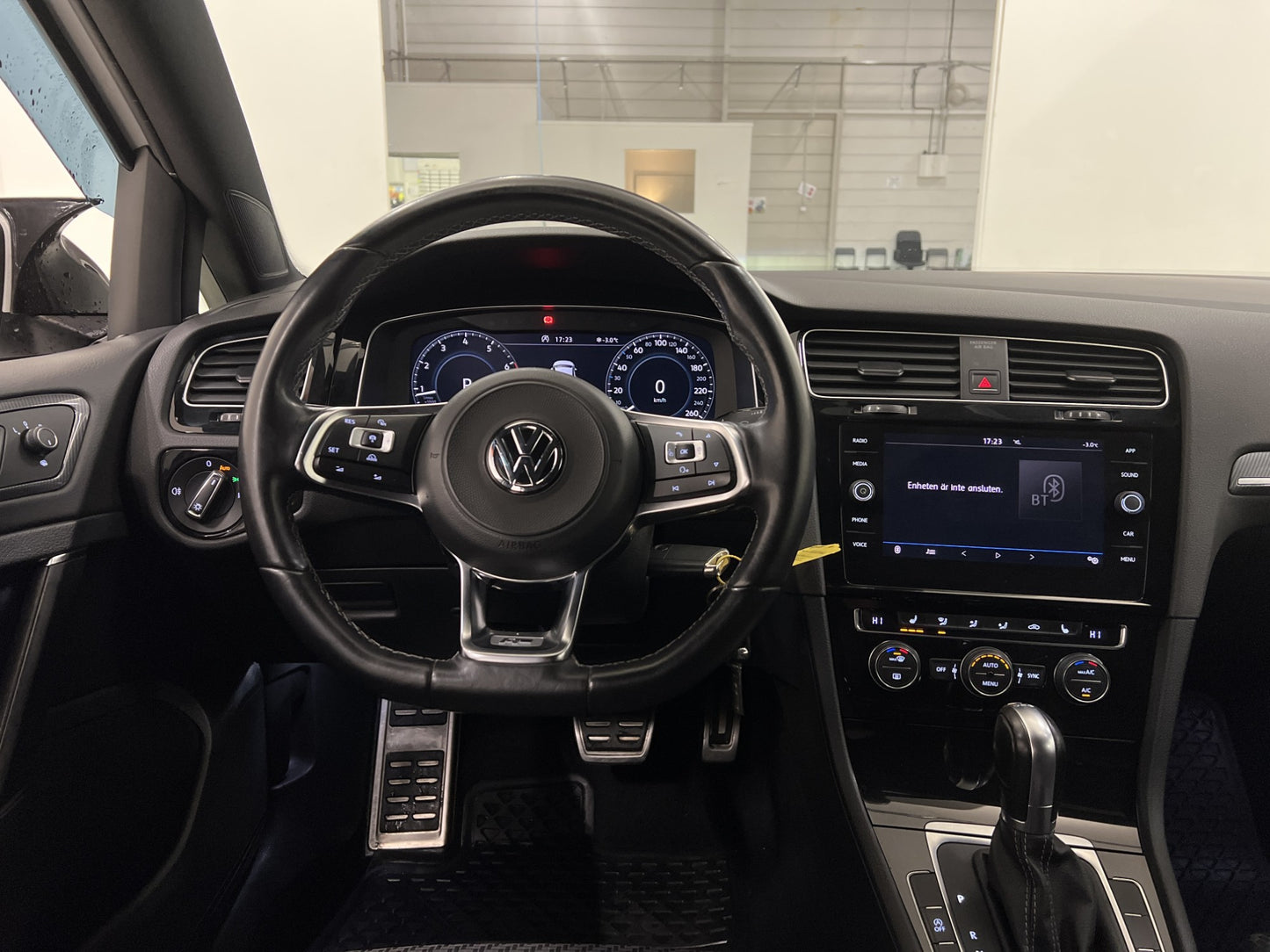 Volkswagen Golf 1.5 TSI 150hk R-Line Cockpit P-sensorer