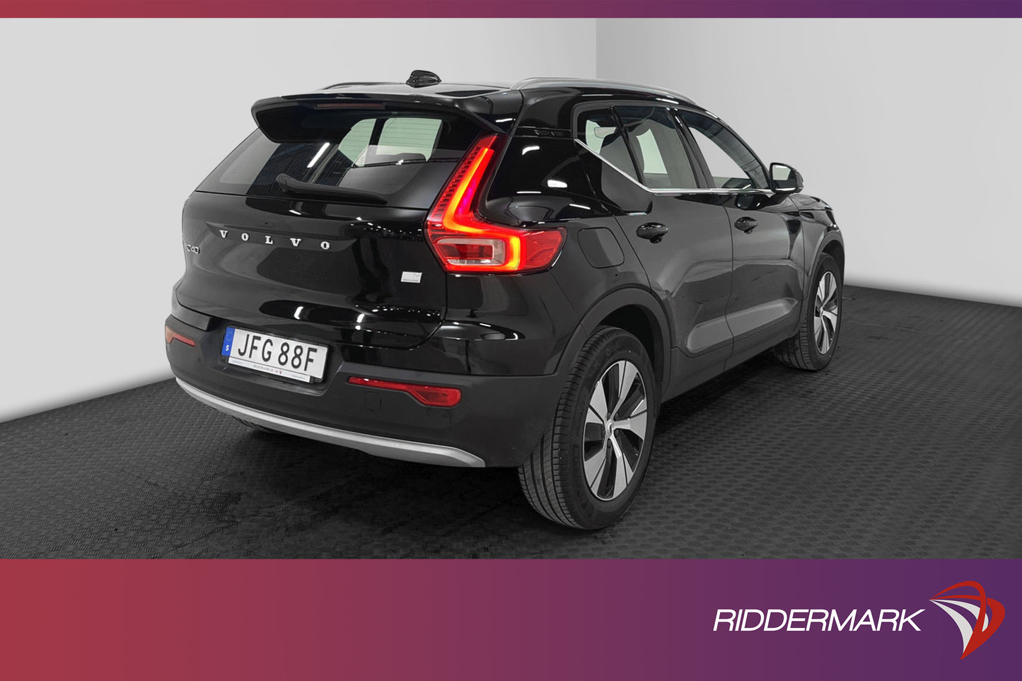 Volvo XC40 T4 Recharge Momentum H/K Navi Backkamera BLIS