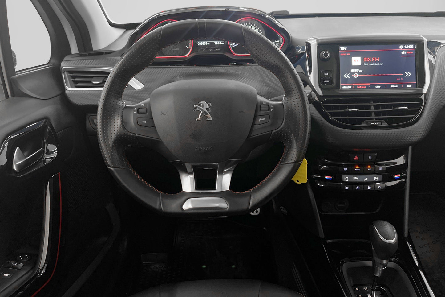 Peugeot 2008 1.2 e-THP GT Line Panorama Sportsäten Automat