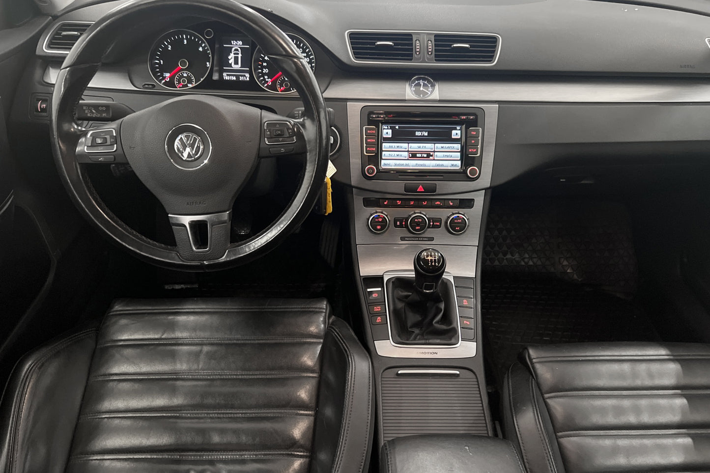 Volkswagen Passat 2.0 TDI 140hk 4Motion Premium D-värm Drag