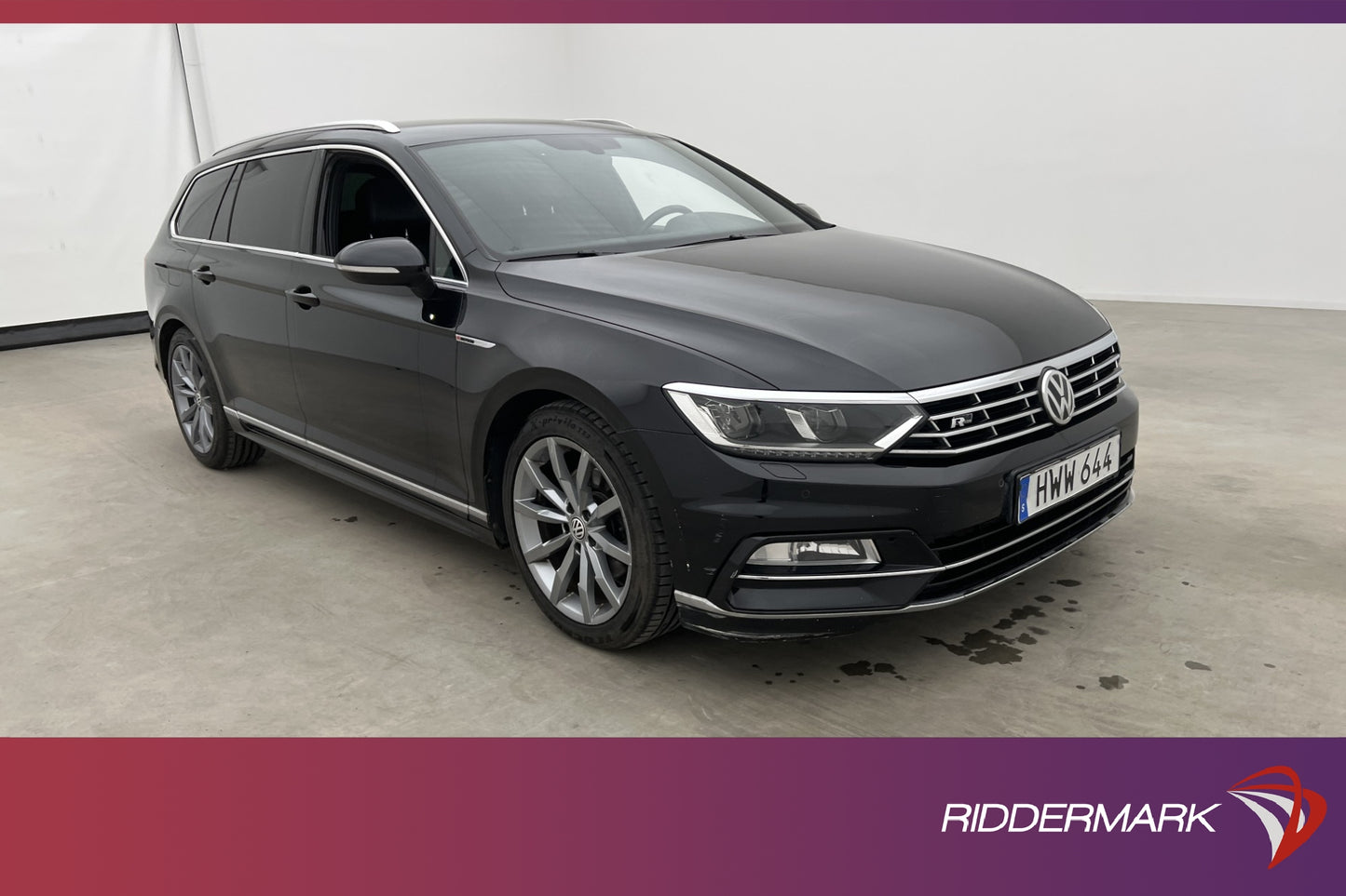 Volkswagen Passat 4M 190hk R-Line Värm Kamera CarPlay Drag