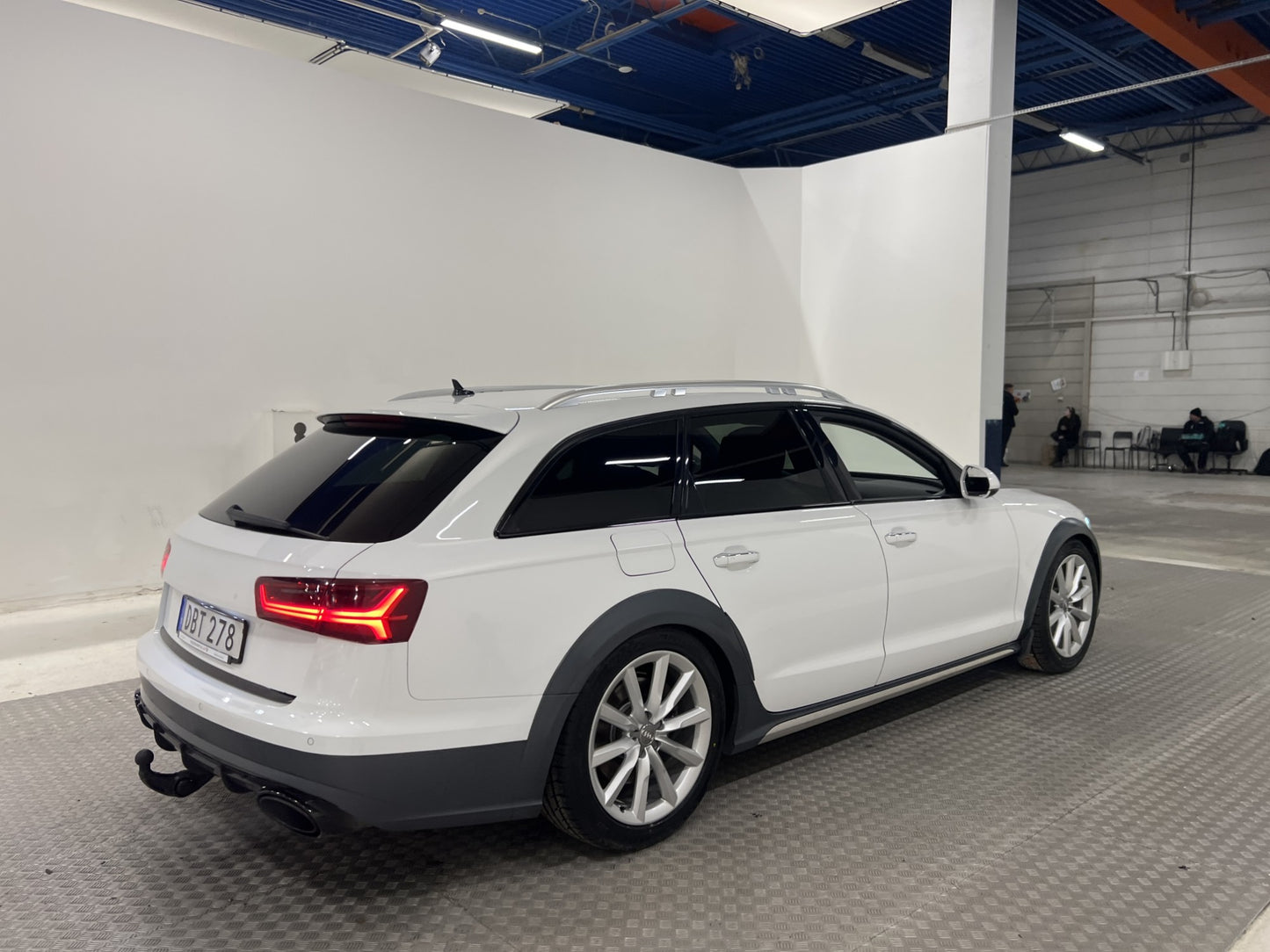 Audi A6 Quattro Allroad 3.0 TDI V6 218hk D-värm Drag S-Line