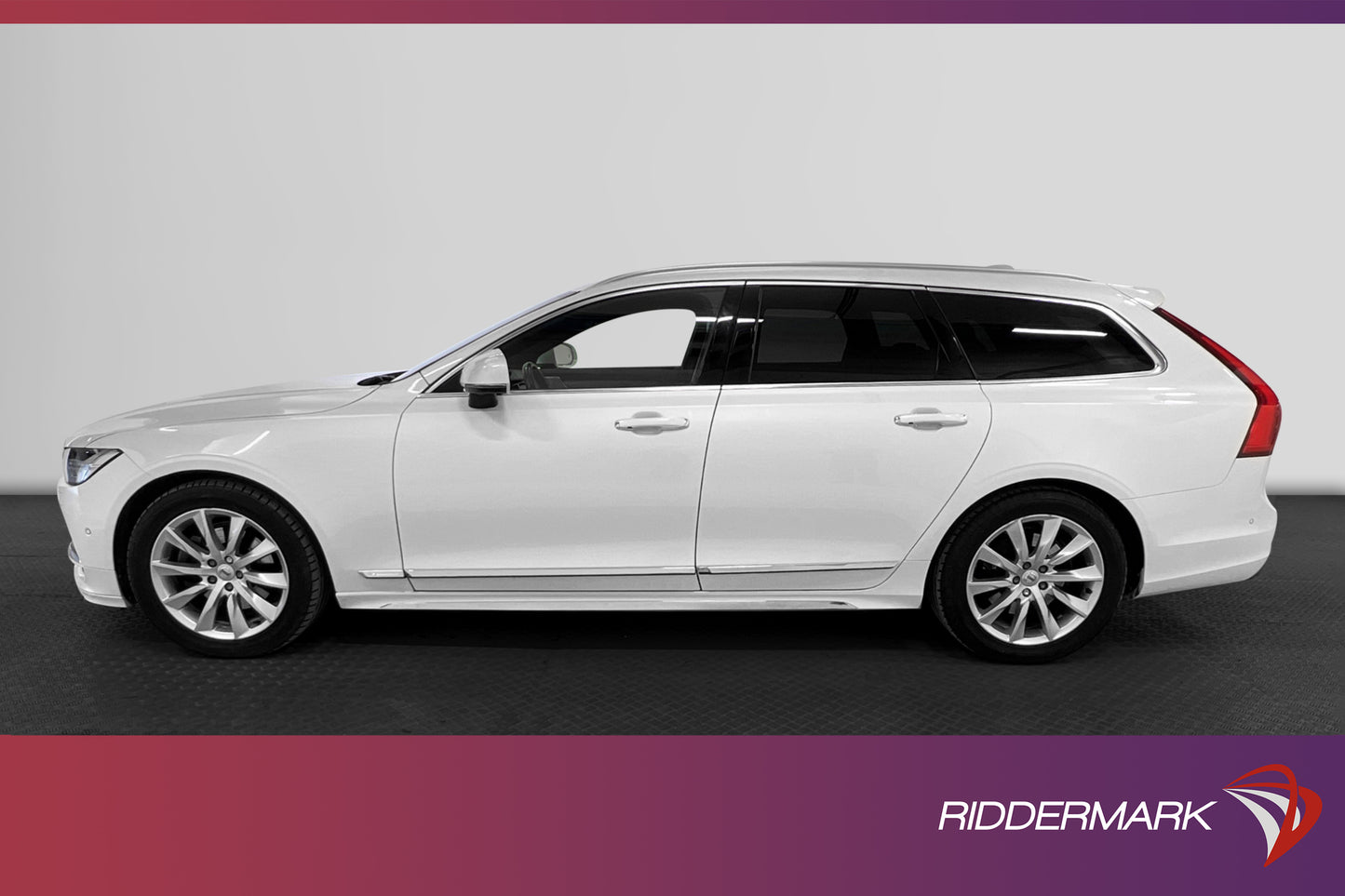 Volvo V90 D5 AWD 235hk Inscription VOC B&W Pano 360° Drag