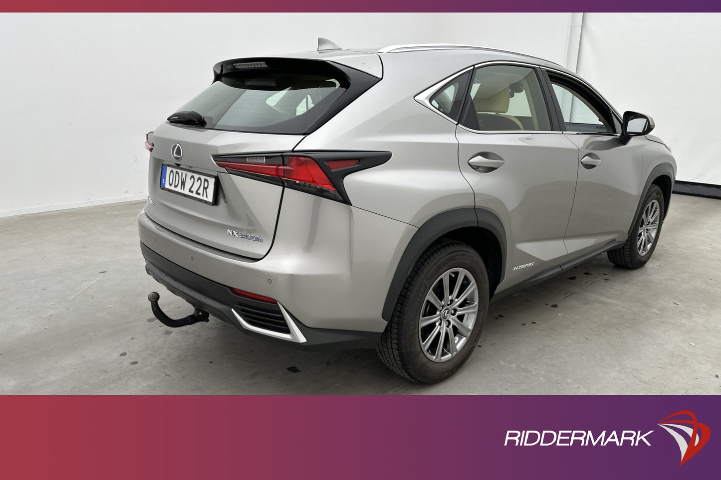 Lexus NX 300h AWD 197hk Business Kamera Skinn Drag Välservad