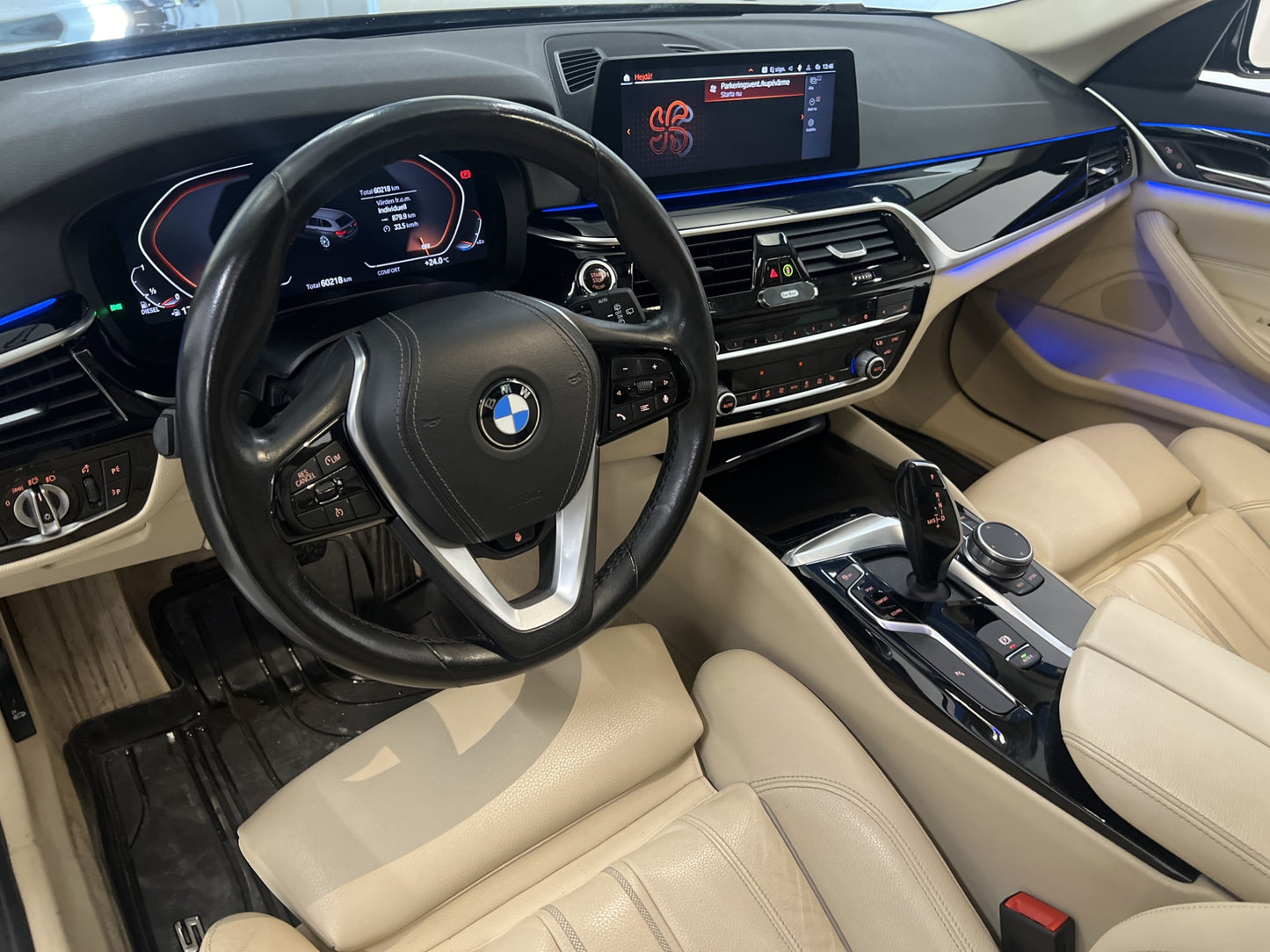 BMW 520 d Touring 190hk Sportline Pano D-Värm Skinn Kamera