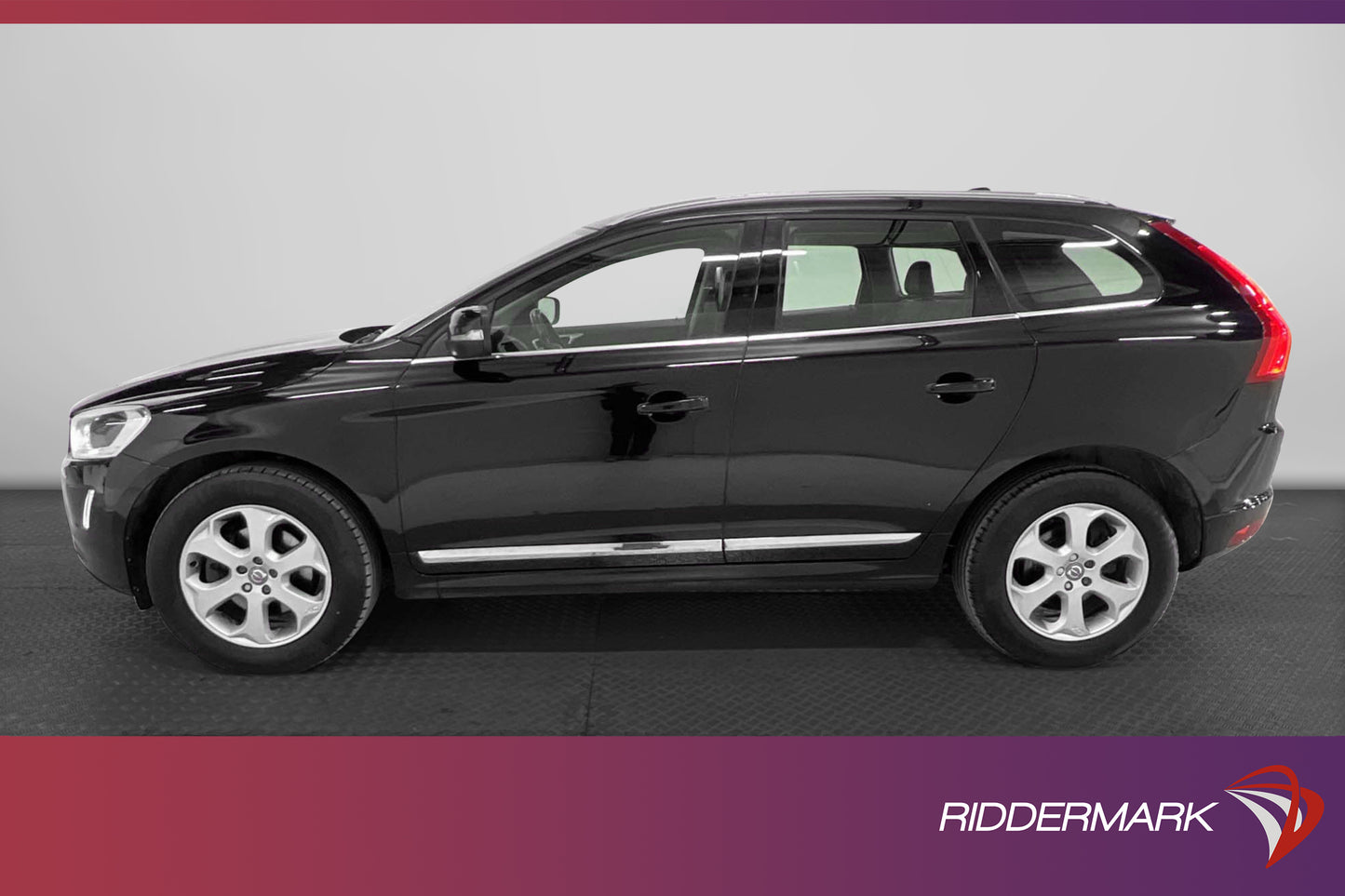 Volvo XC60 D4 190hk AWD Summum D-Värm Pano VOC Navi Skinn