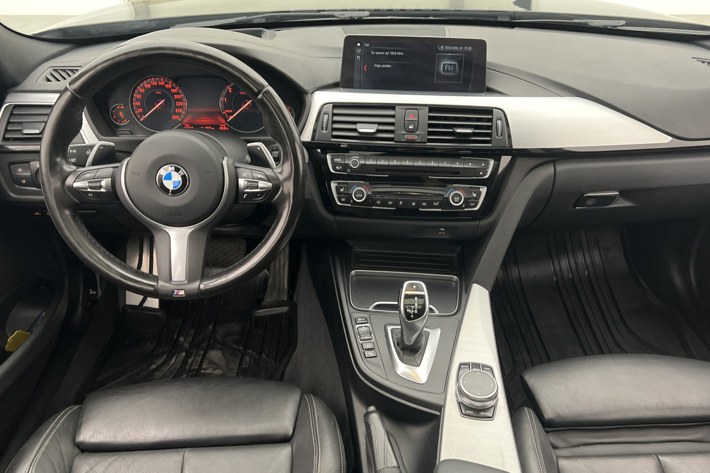 BMW 330i xDrive 252hk M Sport Innovation Pano H/K Skinn HuD