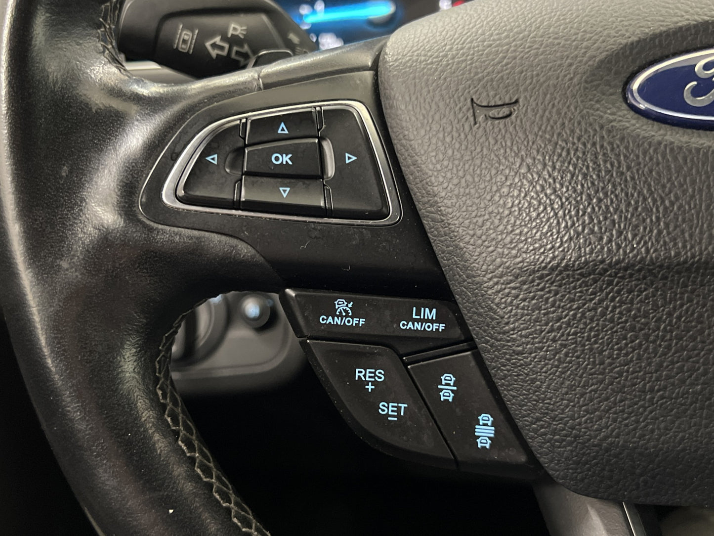 Ford Kuga TDCi AWD ST-Line Värm Skinn Carplay Keyless Drag