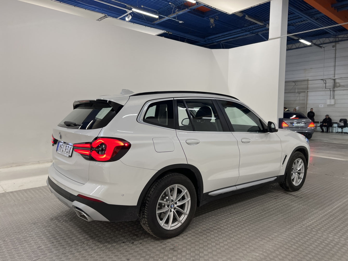 BMW X3 xDrive20i 184hk Pano 360° Skinn Driving-Assist Drag