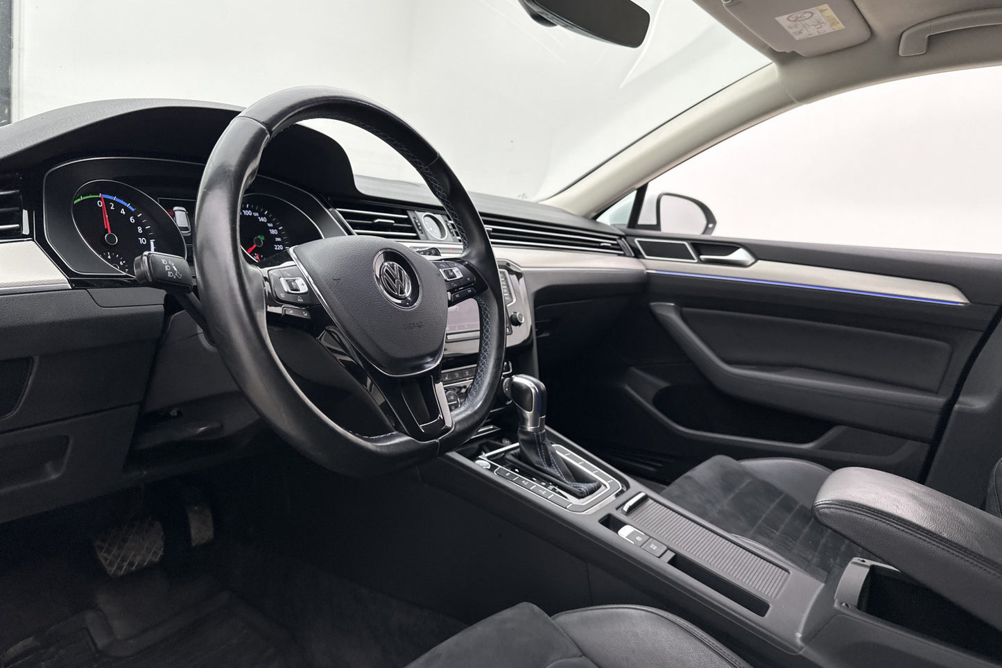 Volkswagen Passat GTE 218hk Backkamera Dragkrok CarPlay