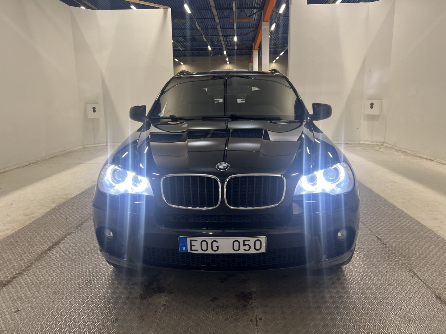 BMW X5 xDrive30d 245hk M Sport M-värme Pano Skinn Drag