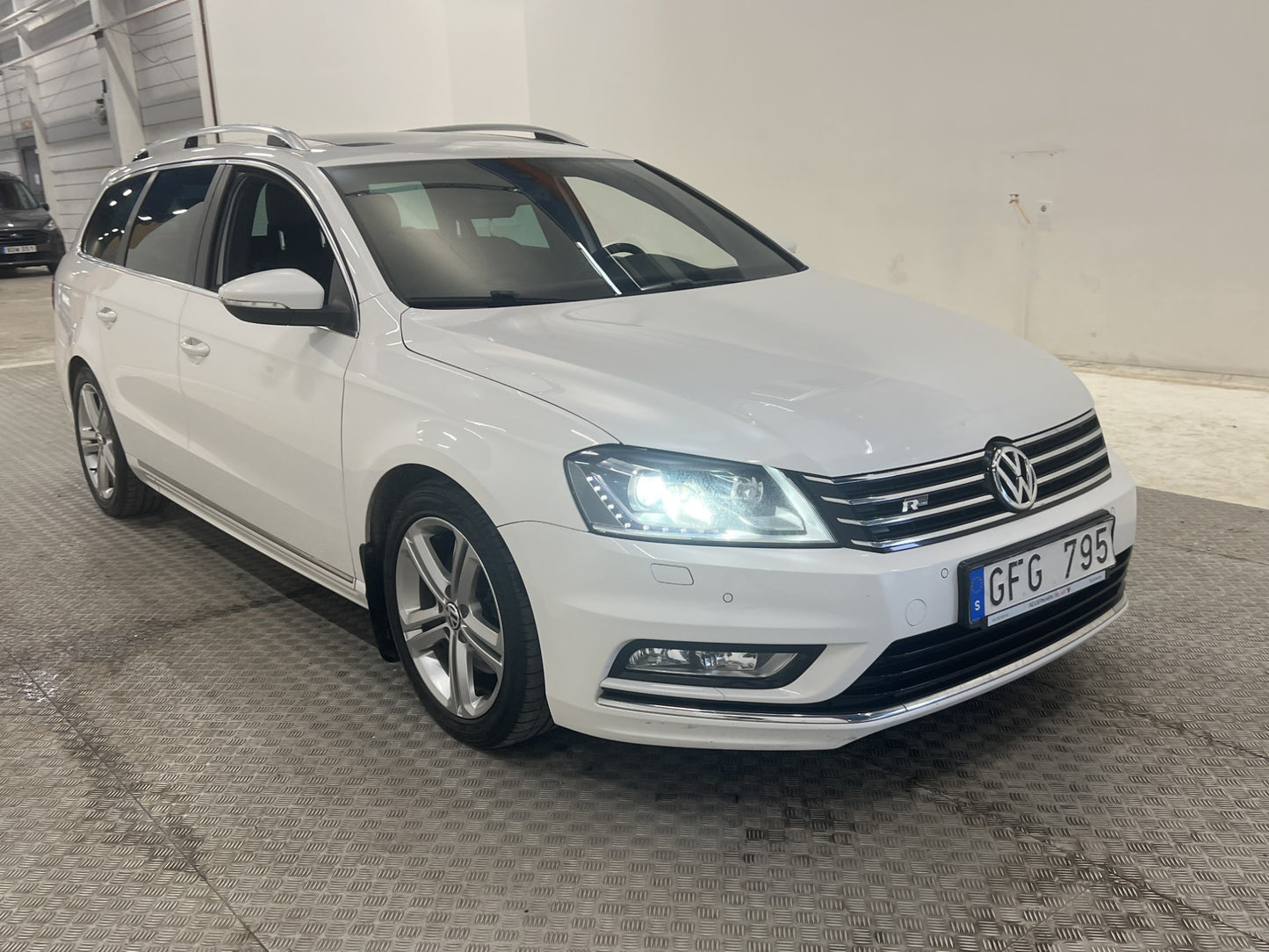 Volkswagen Passat 4M 177hk R-Line Pano DynAudio Värmare