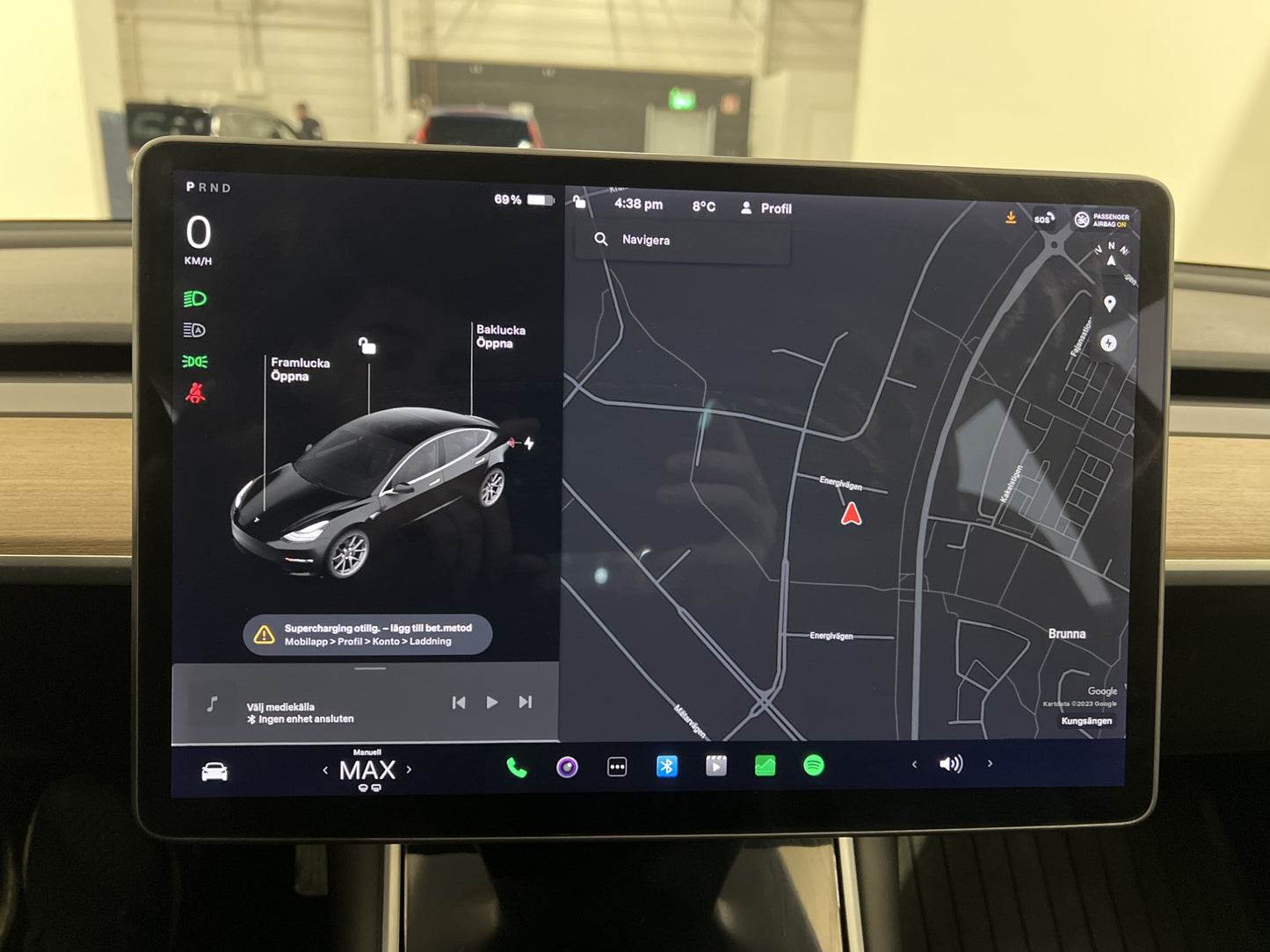 Tesla Model 3 Standard Range Plus  Svensksåld AP Pano Drag