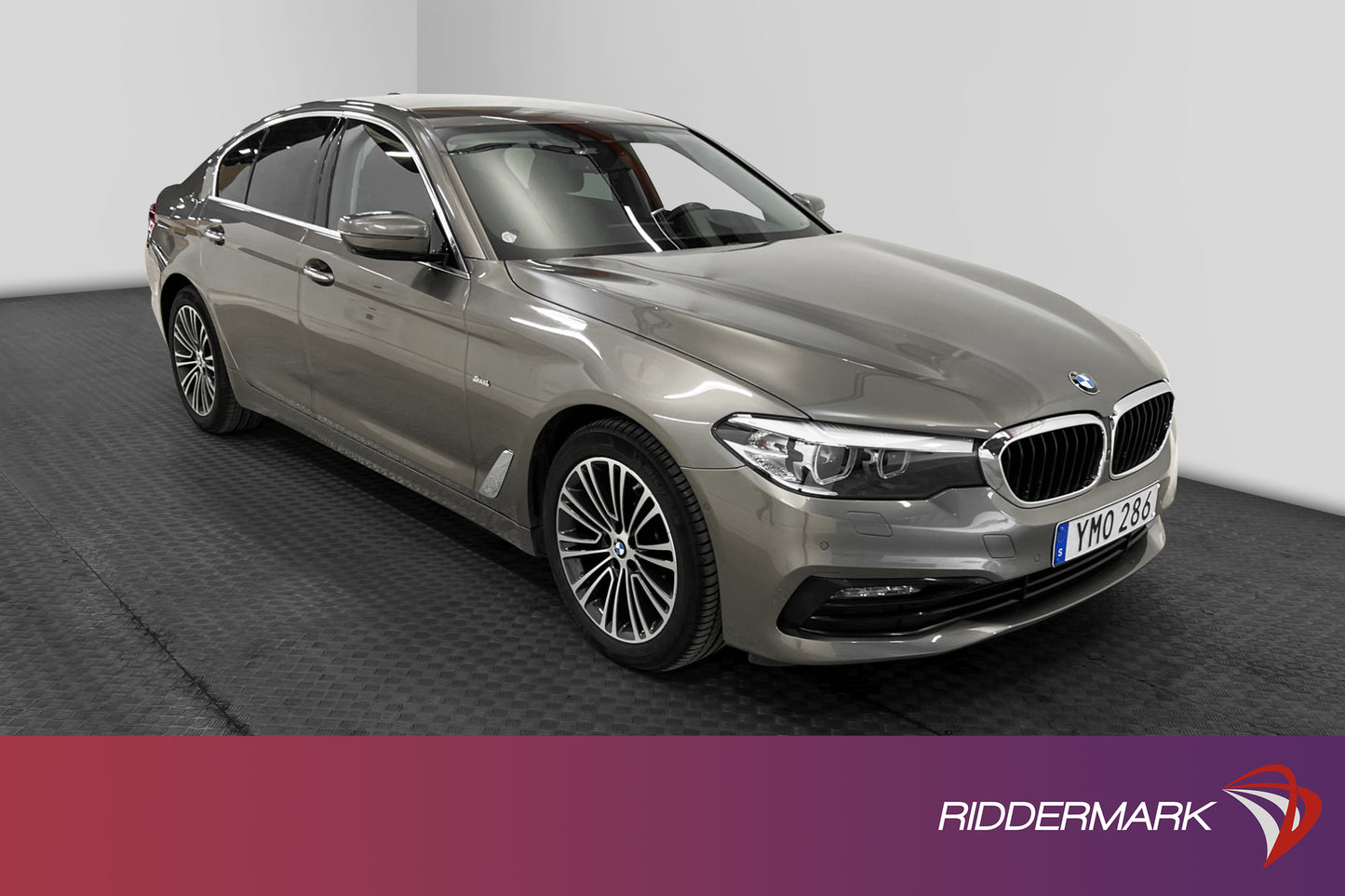 BMW 520d xDrive 190hk Sport Line M-Ratt 360 Kamera Navi Drag