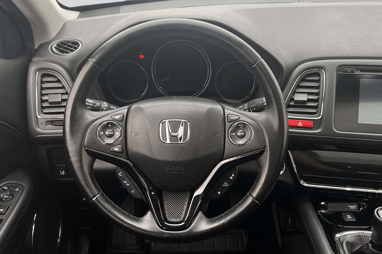 Honda HR-V 1.6 i-DTEC Executive B-kam Pano Navi Drag 120hk