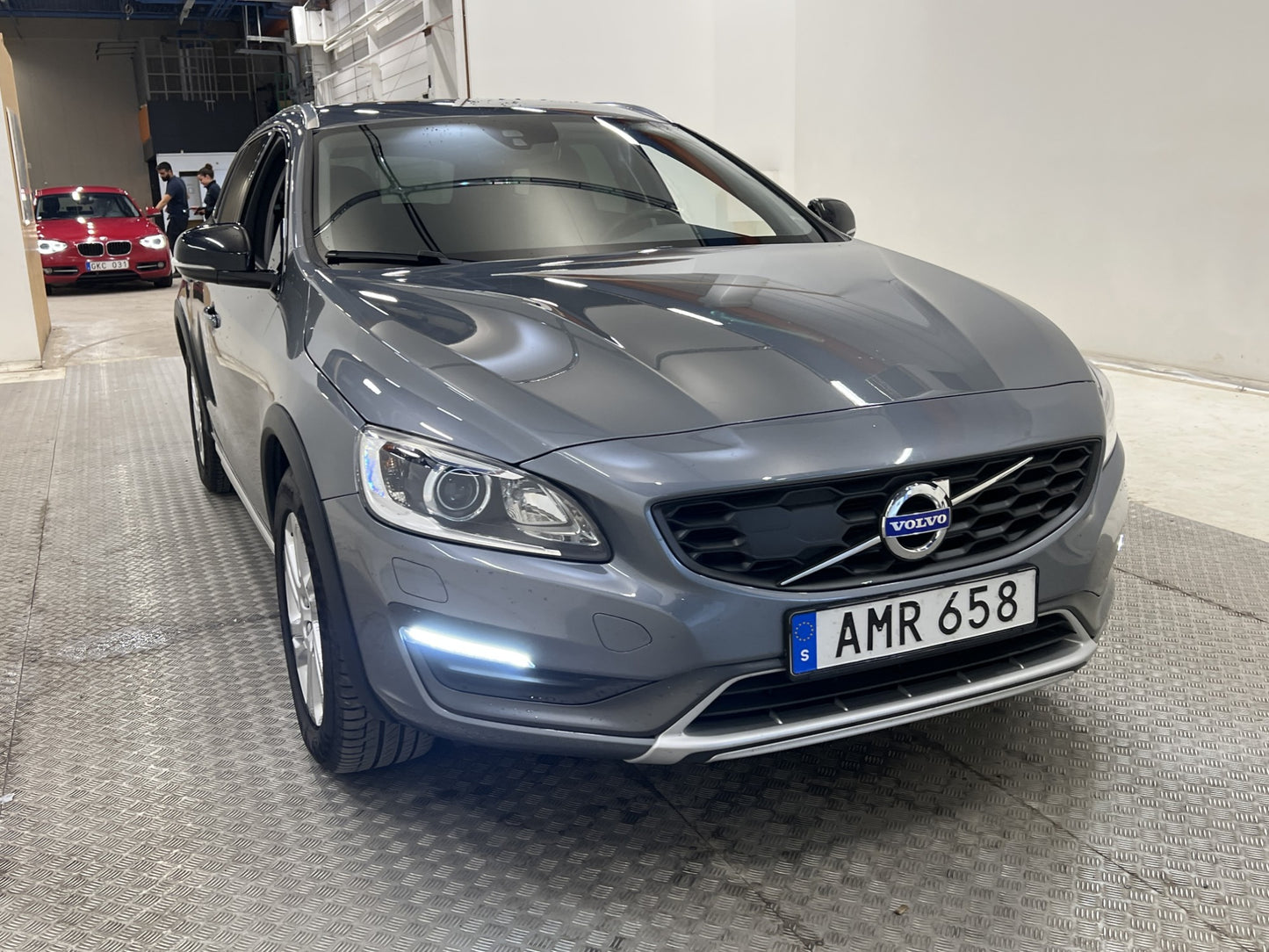 Volvo V60 Cross Country D4 AWD 190hk Summum VoC Navi Drag