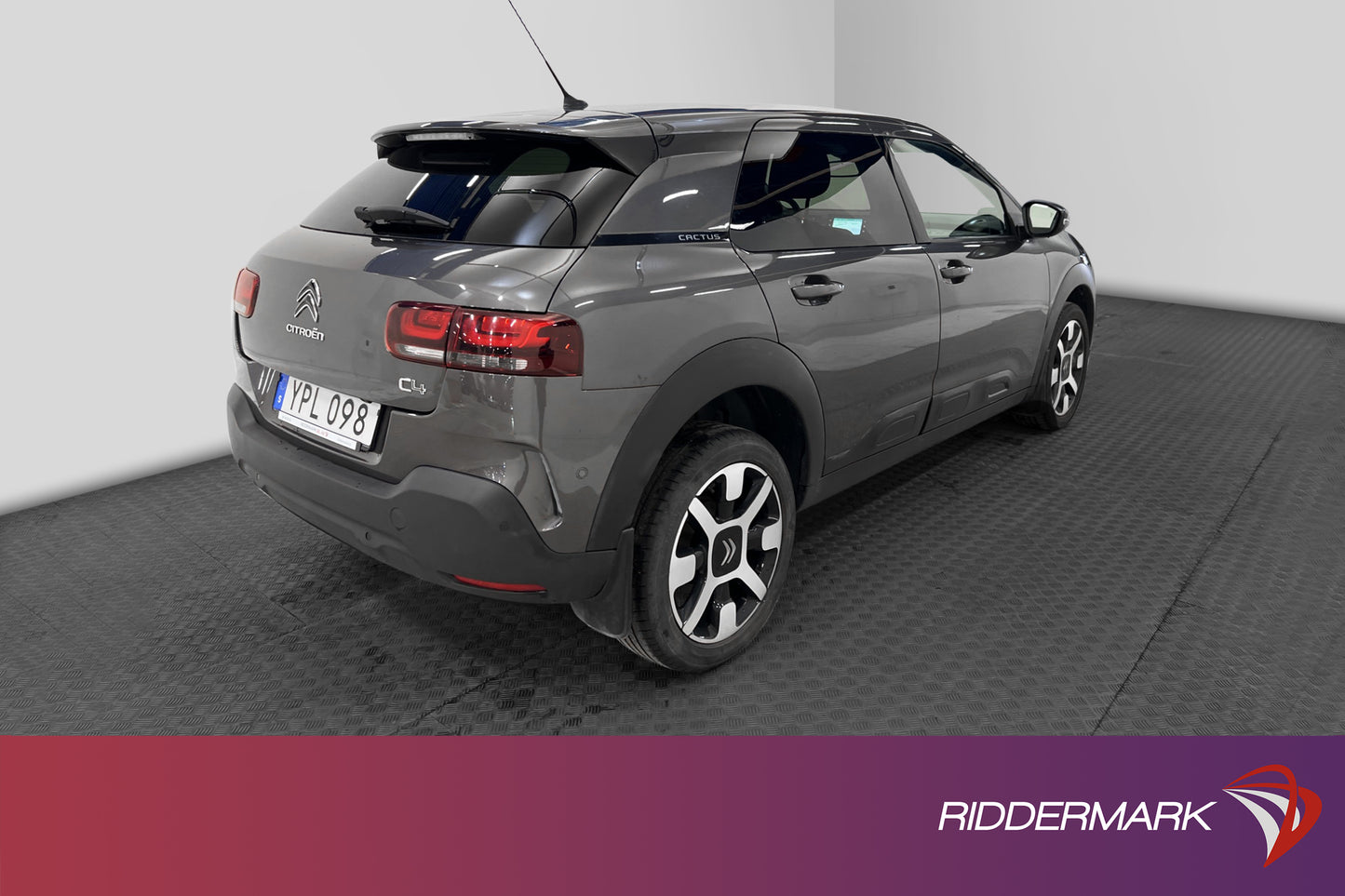 Citroën C4 Cactus 1.2 110hk Panorama Navi CarPlay P-Sensorer