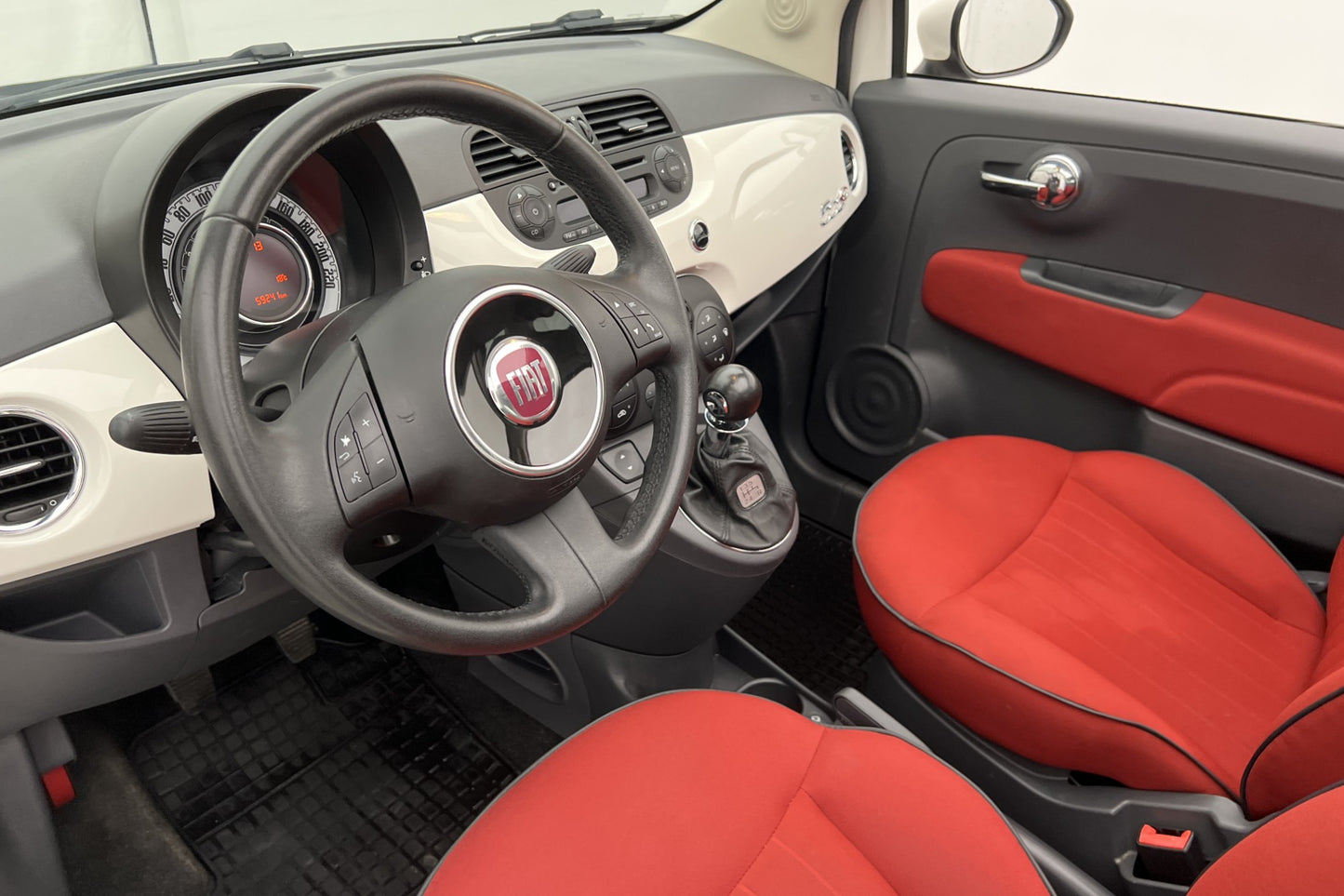 Fiat 500C 1.2 69hk Lounge Sensorer 0,43l/Mil Lågskatt