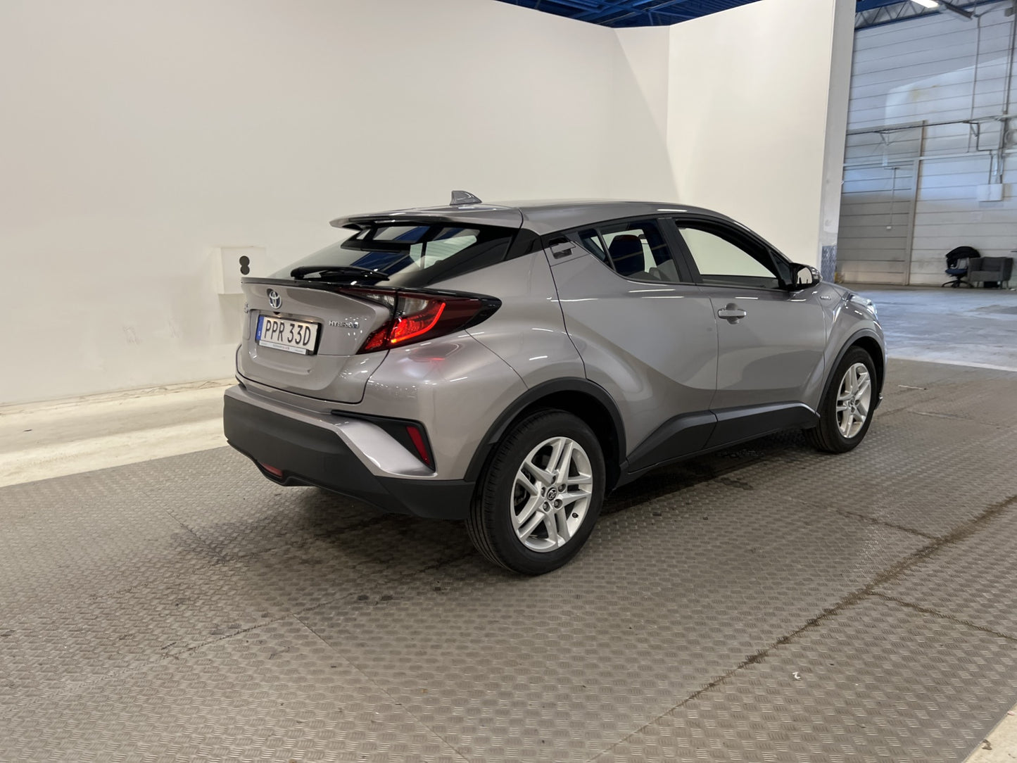 Toyota C-HR Hybrid CVT 122hk B-Kam 360kr Skatt 0,38L/mil