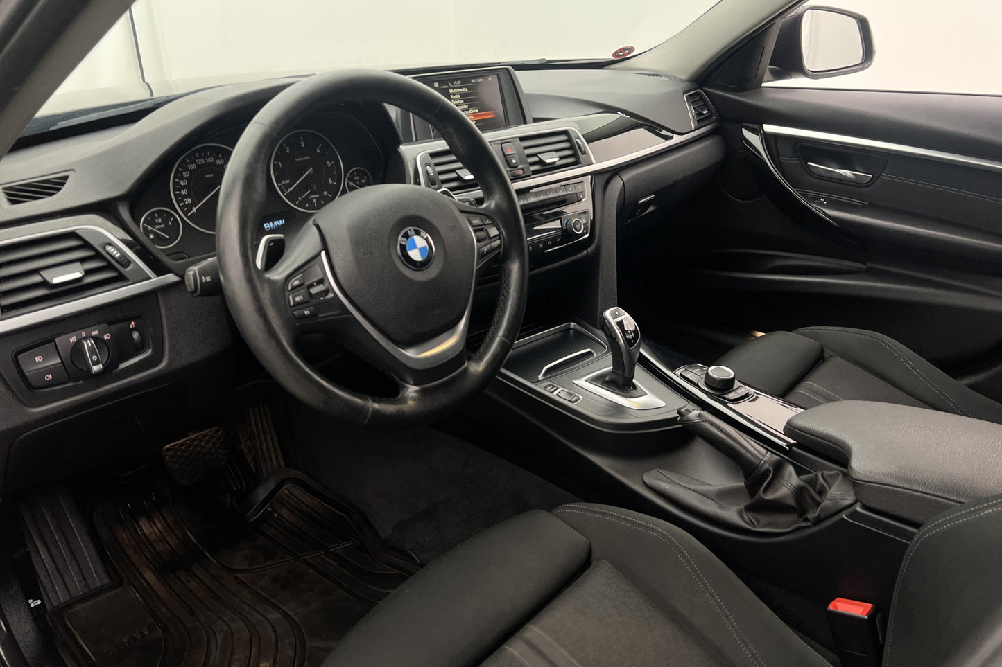 BMW 320 d 190hk xDrive Nyservad 0,47l/mil HEMLEVERANS