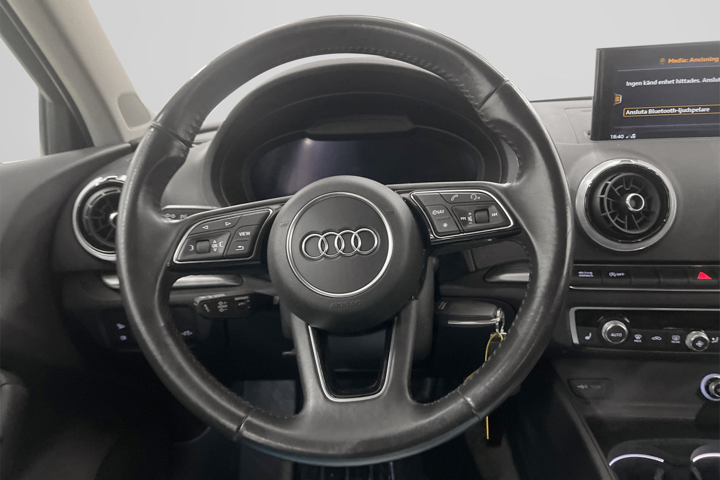 Audi A3 Sedan 1.0 TFSI Proline Cockpit Navi PDC 116hk