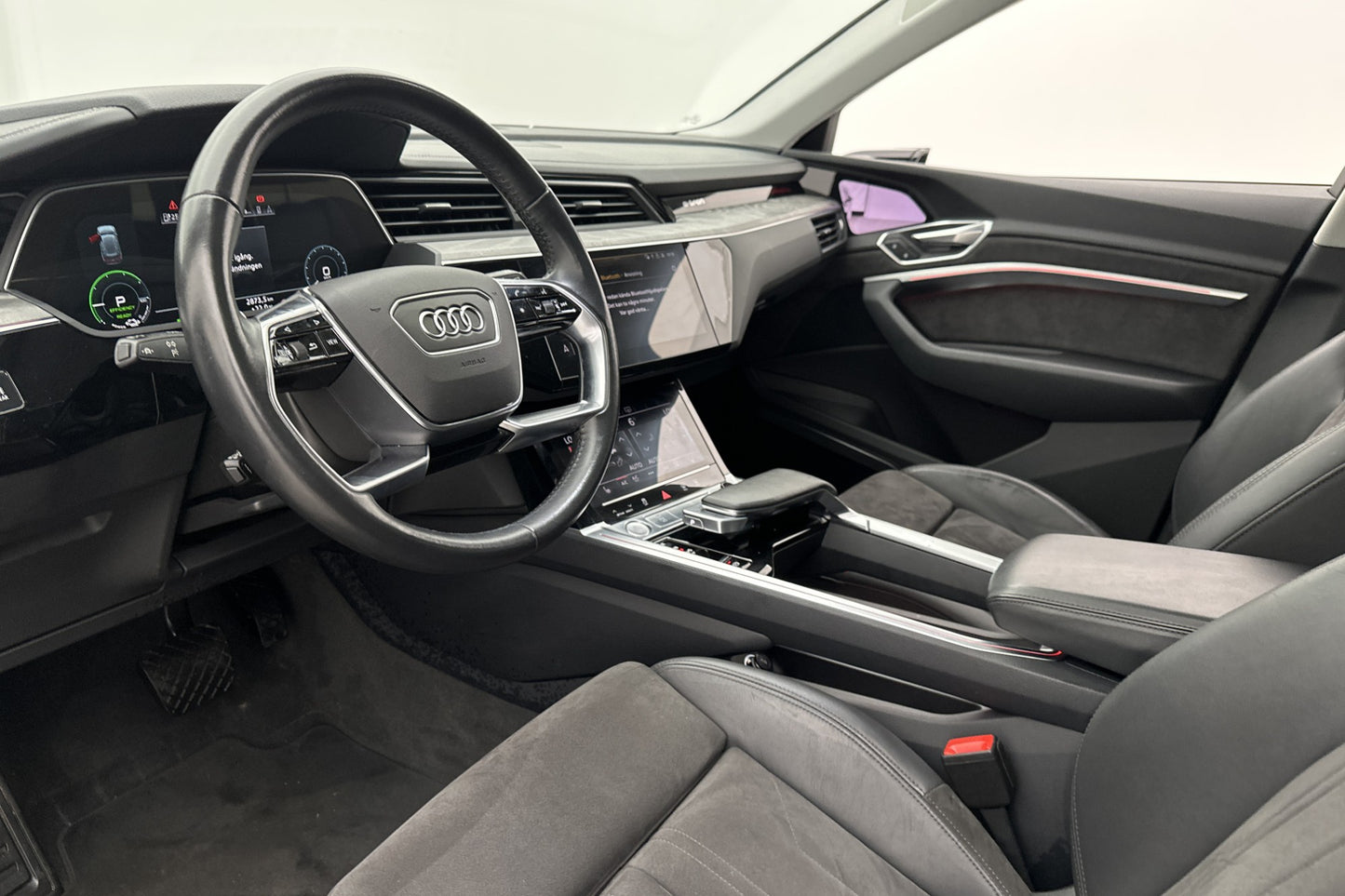 Audi e-tron 55 Q Proline Pano B&O Matrix 360 4-Zon Navi Drag