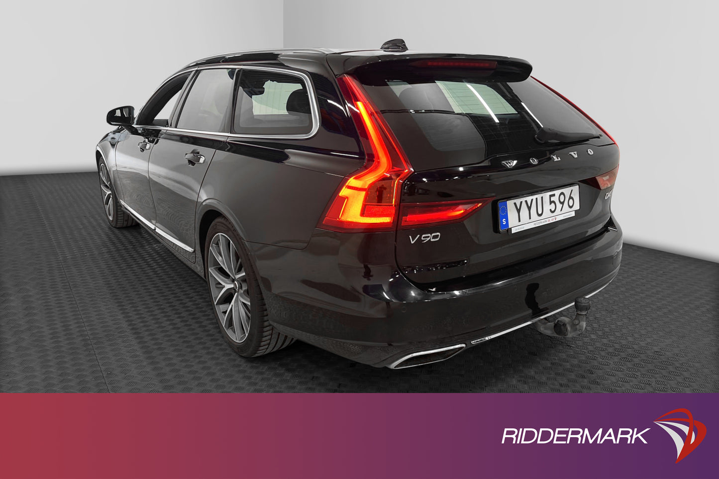 Volvo V90 D4 190hk AWD Inscription Pano VOC B-Kamera Navi