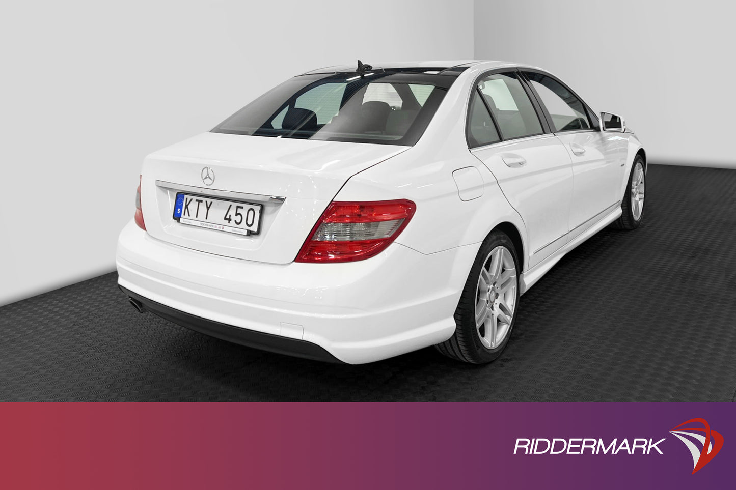 Mercedes-Benz C 180 CGI AMG 156 hk M-värme Pano Nyservad