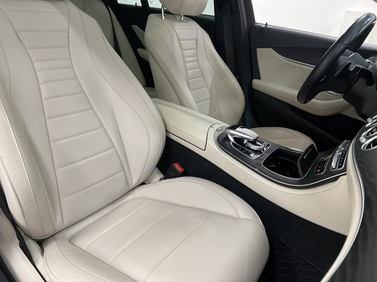 Mercedes-Benz E 400 All-T 340hk 4M Widescreen Pano Burmester