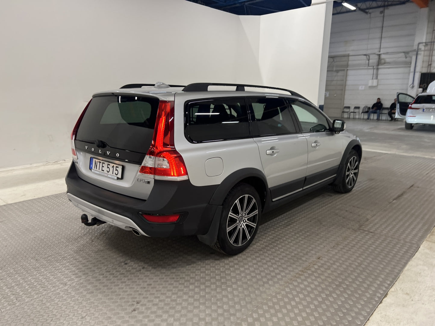 Volvo XC70 D5 AWD 220hk Dynamic VOC Pano Skinn PDC BLIS Drag