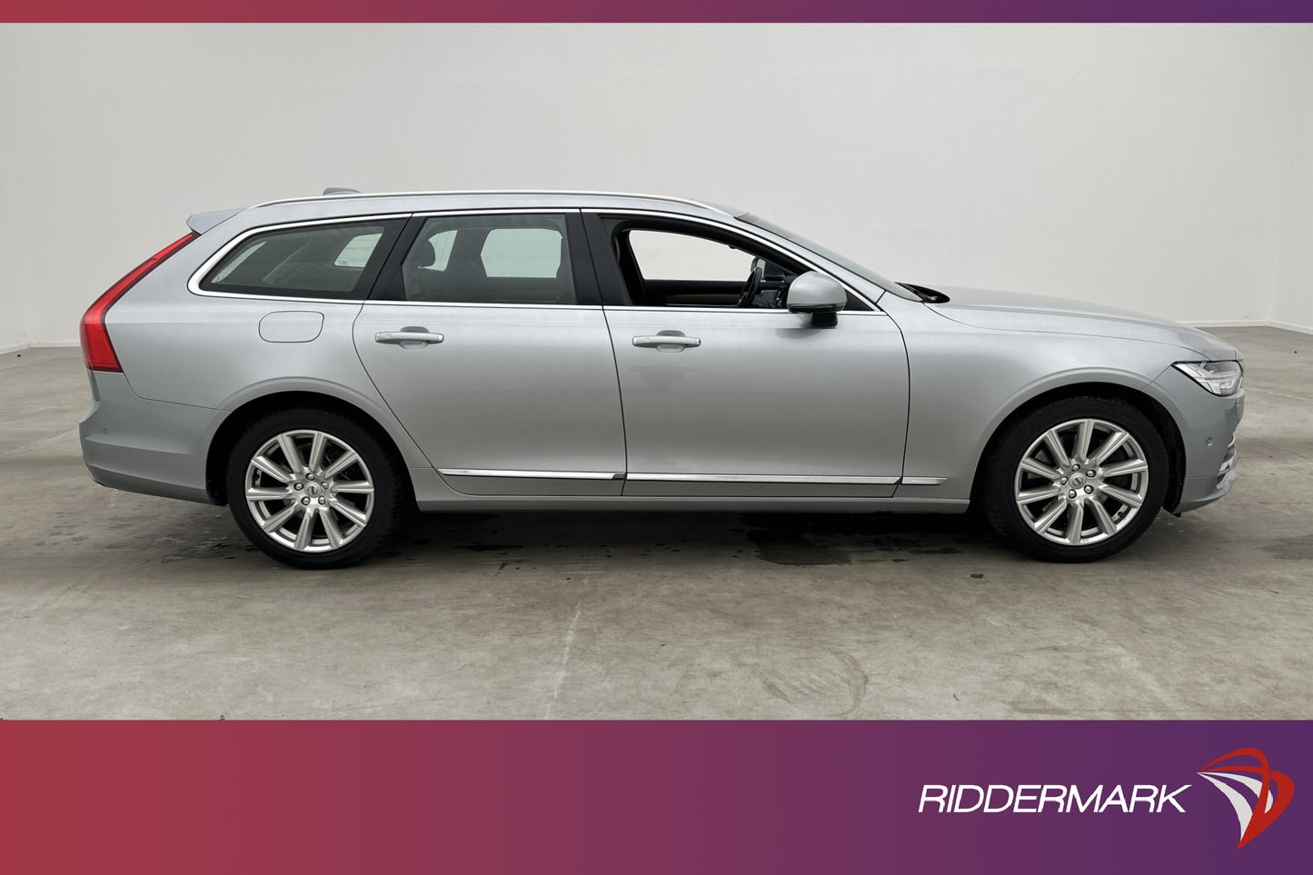 Volvo V90 D3 AWD Inscription VOC Pano B&W Luft 360° Drag