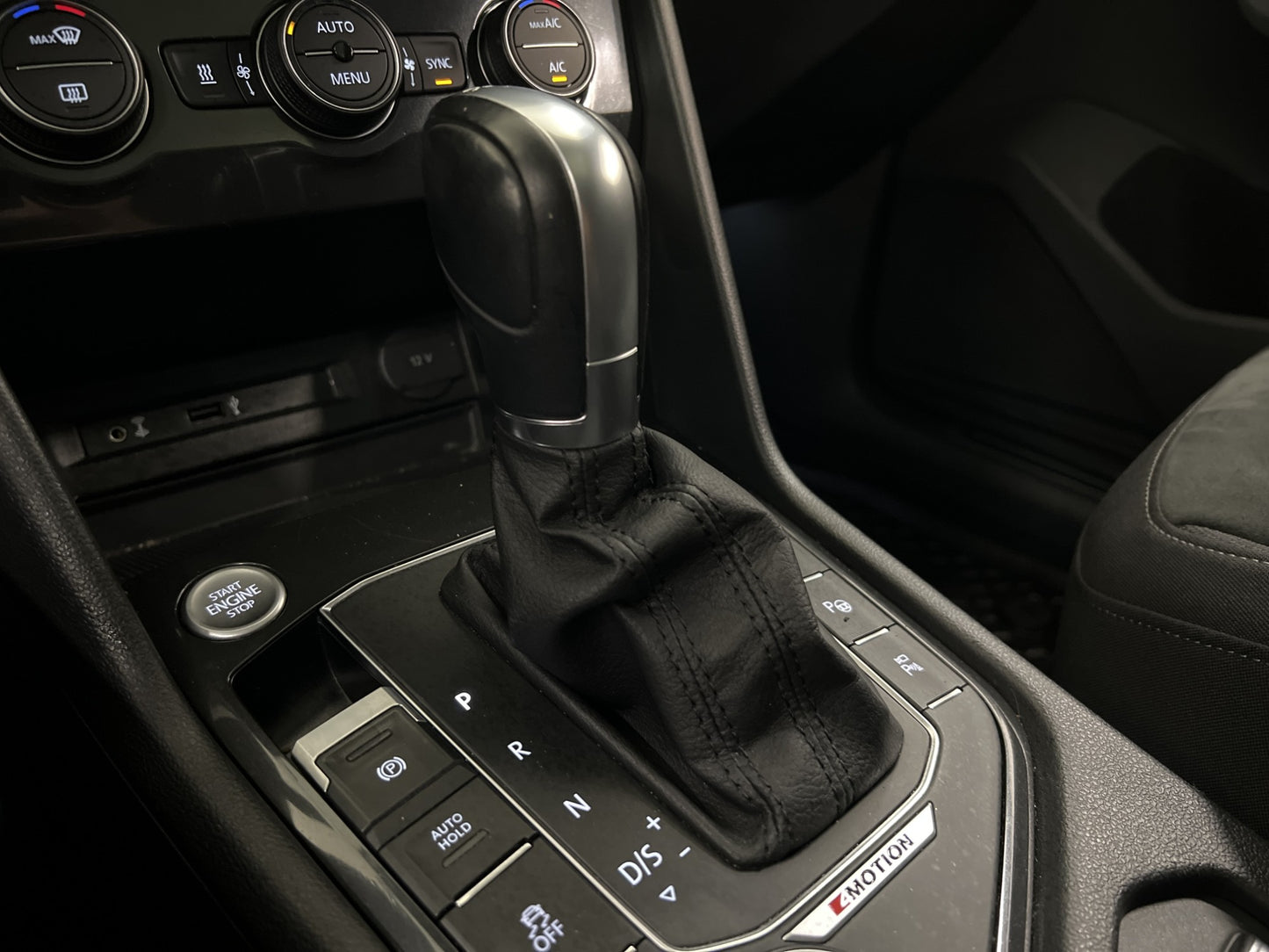 Volkswagen Tiguan 4M GTS 240hk R-Line Cockpit Pano Värmare