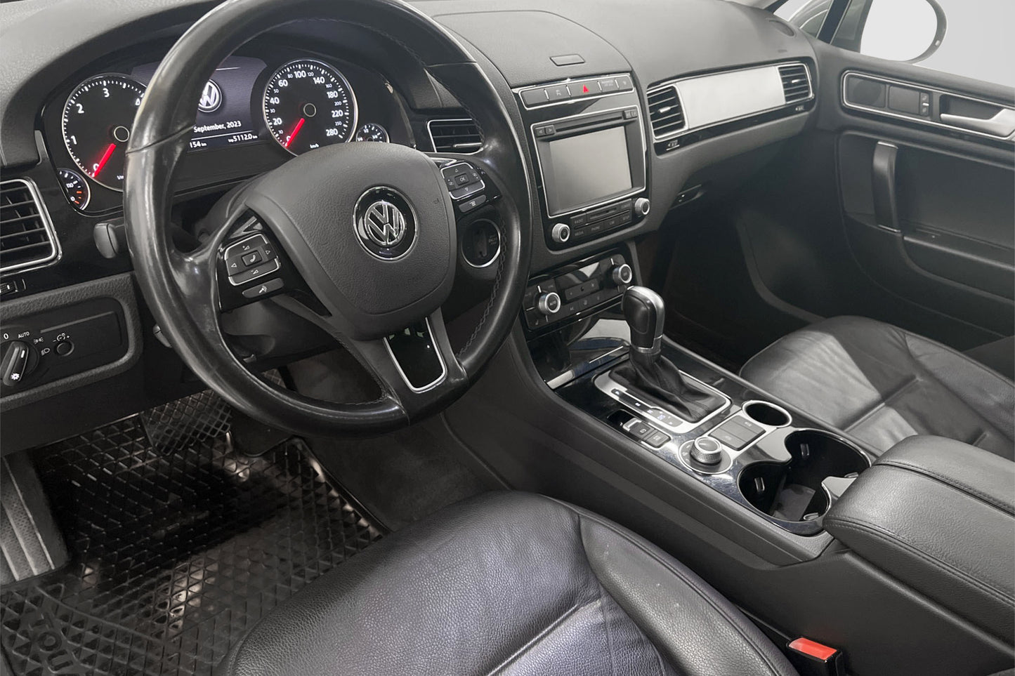 Volkswagen Touareg 3.0 V6 TDI 4M D-Värmare B-Kam Skinn Drag