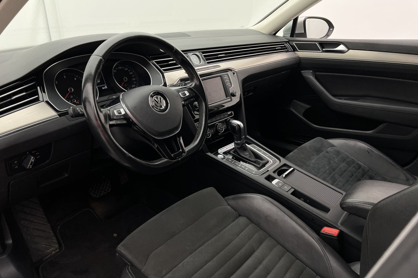 Volkswagen Passat 2.0 TDI 190hk 4M D-Värmare B-Kamera Drag