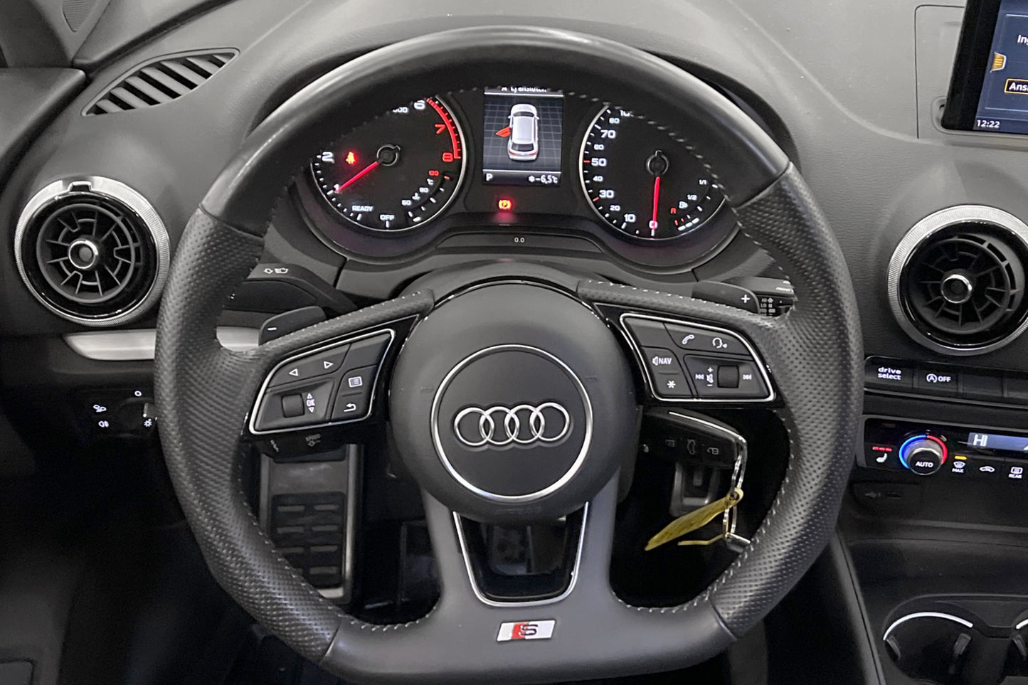 Audi A3 1.5 TFSI SB 150hk S-Line H-skinn Sensorer Välservad