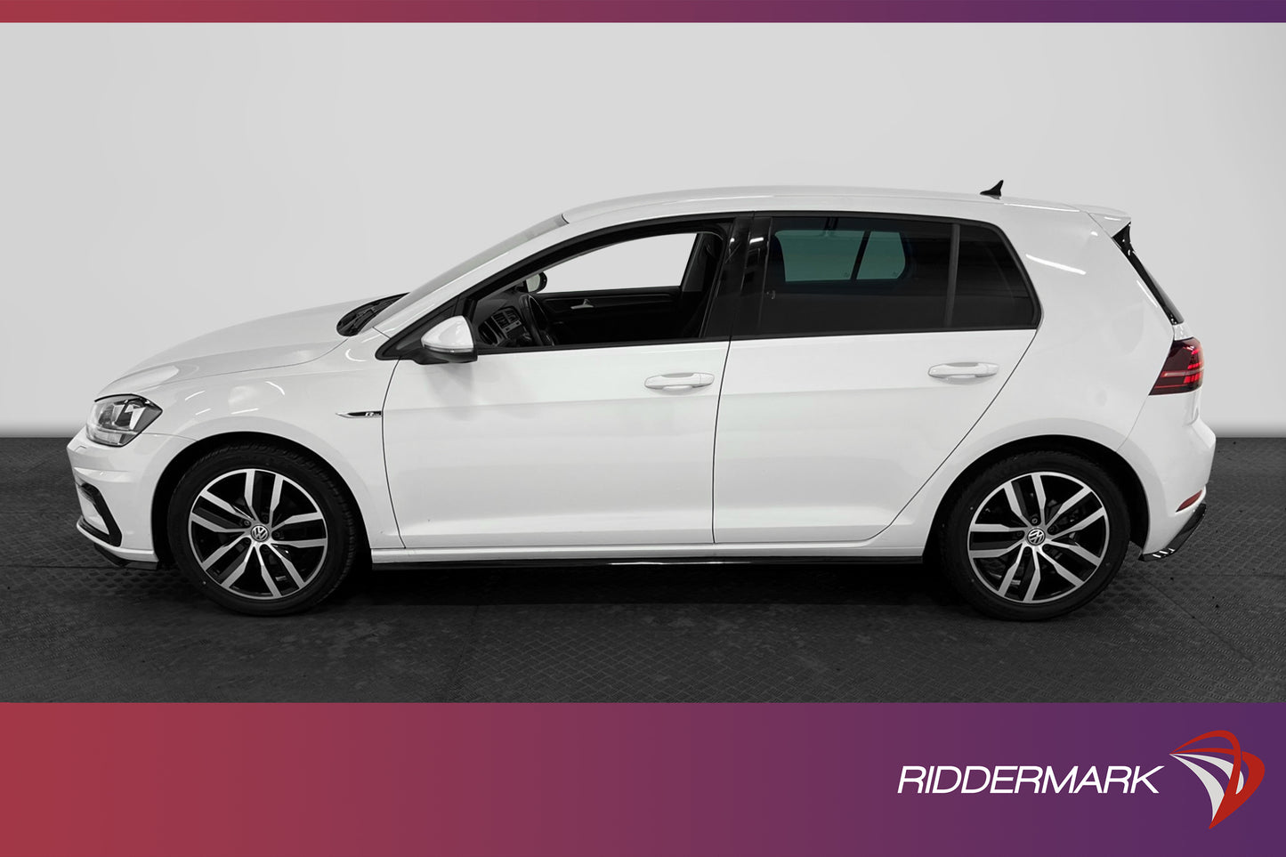 Volkswagen Golf 1.0 110hk R-Line Dynaudio CarPlay Kamera