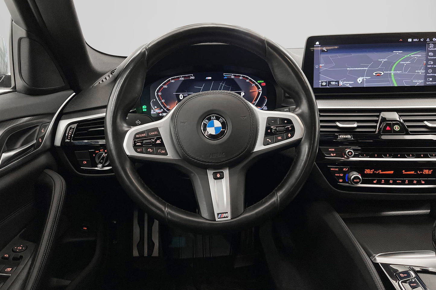 BMW 520d xDrive M Sport Cockpit Värmare HiFi Drag Kamera