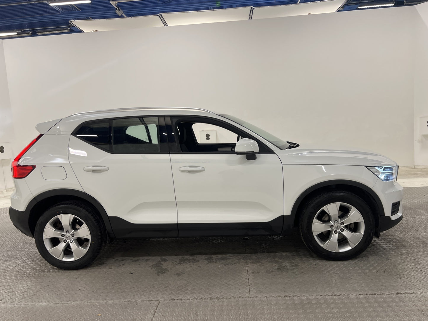 Volvo XC40 D3 150hk Momentum P-Värm Rattvärme PDC VOC Eu6