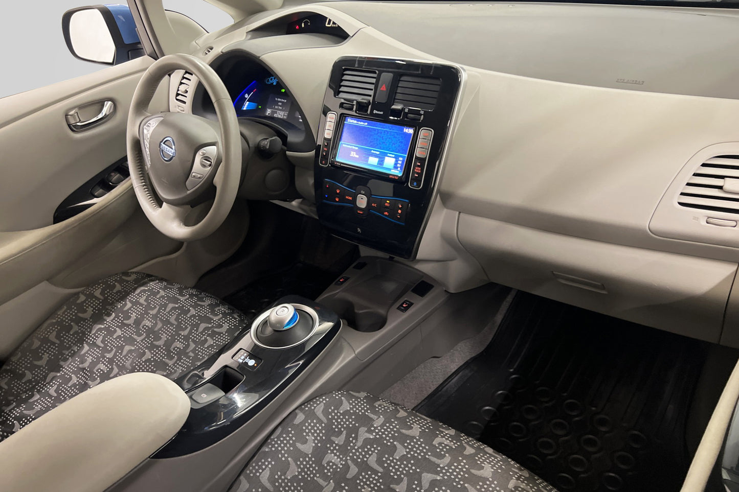 Nissan Leaf 24 kWh 109hk Acenta Kamera Navi Rattvärme