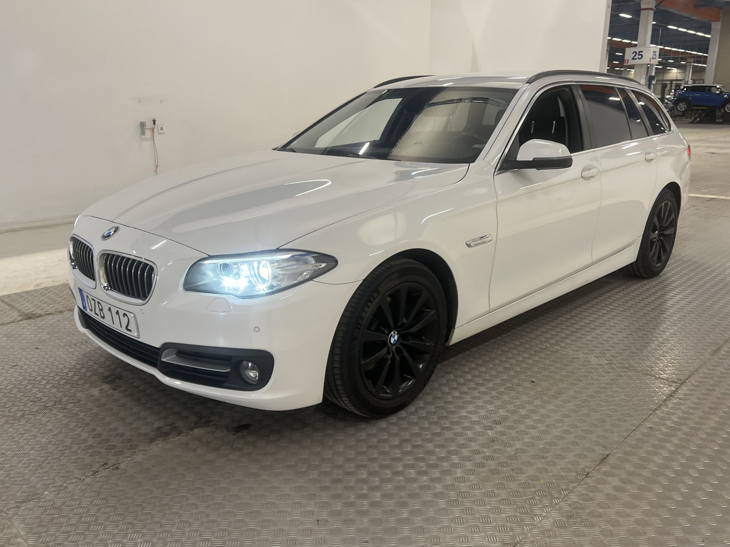 BMW 520 d xDrive Touring 190hk Skinn Dragkrok Euro 6