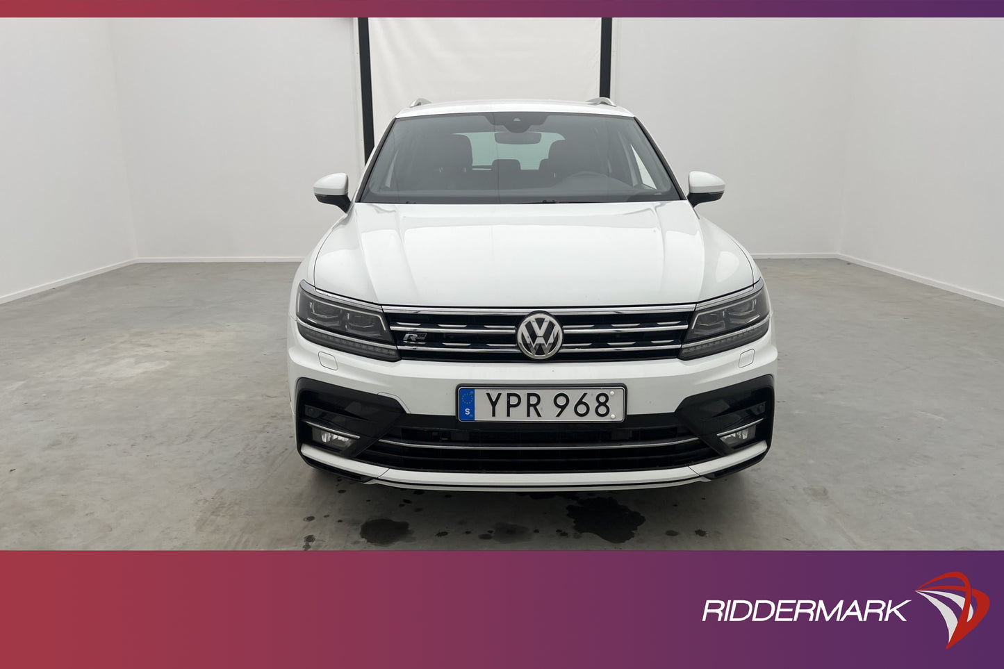 Volkswagen Tiguan 2.0 TSI 220hk 4M R-Line Cockpit Värmare