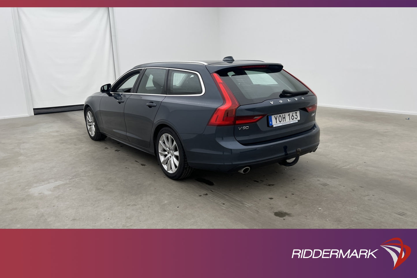 Volvo V90 D4 AWD 190hk Momentum VOC P-Värm Sensorer Drag