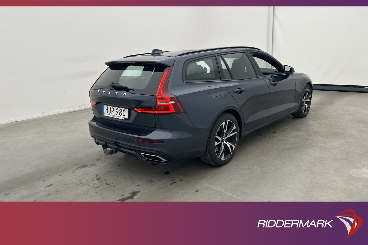 Volvo V60 T8 AWD 392hk R-Design VOC Pano Kamera Drag MOMS