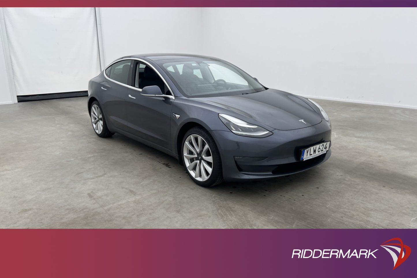 Tesla Model 3 Long Range AWD 440hk Dragkrok En-brukare MOMS