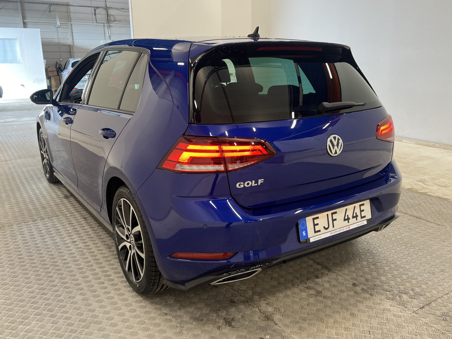 Volkswagen Golf 1.5 TSI 150hk R-line Cockpit Xenon 0.43L/Mil