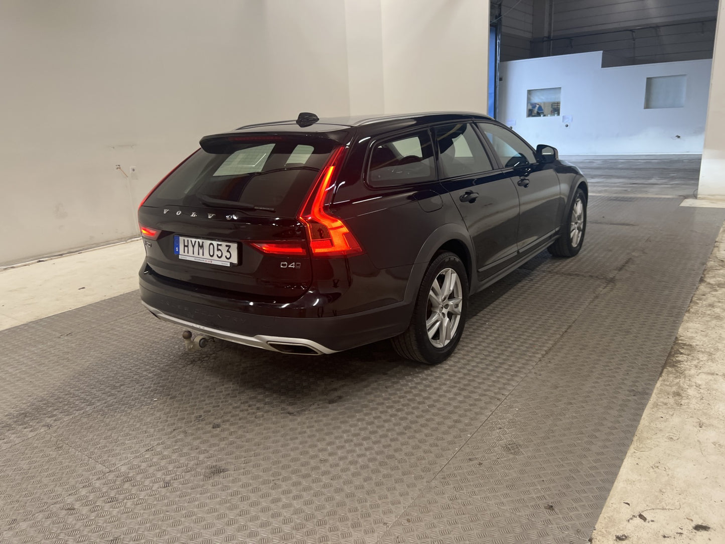 Volvo V90 Cross Country D4 AWD 190hk Momentum VOC Värm Drag