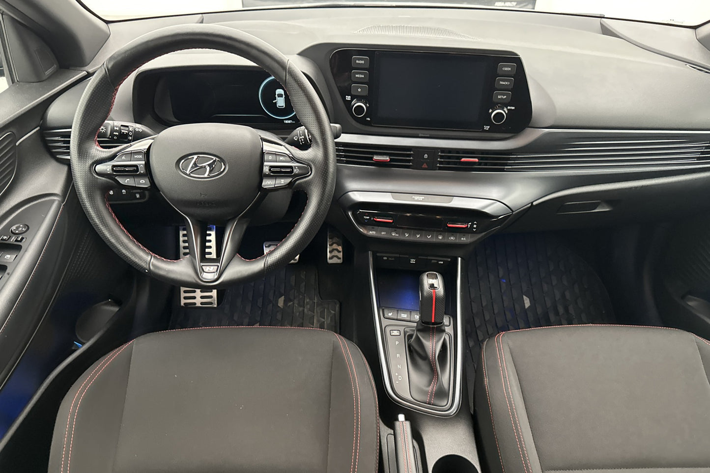 Hyundai i20 T-GDI 120hk N-Line Kamera CarPlay Cockpit Drag