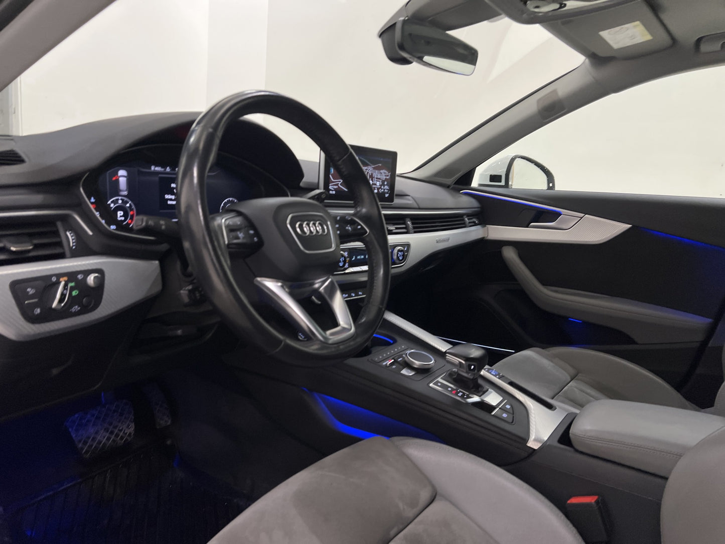 Audi A4 Allroad 3.0 TDI V6 Quattro Cockpit Pano B&O 360° HuD