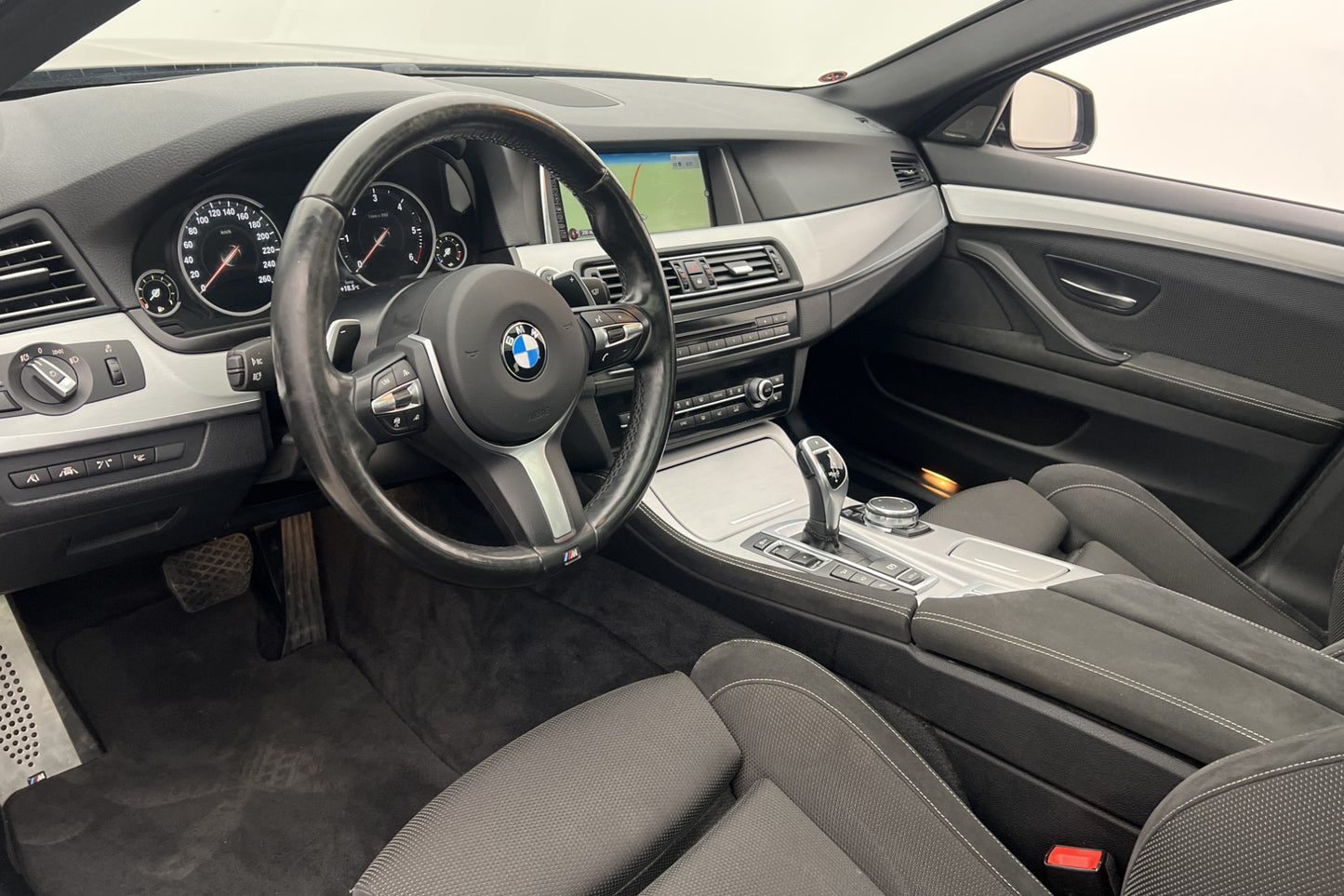 BMW 530 d xDrive Touring M Sport Innovation Pano H/K Drag