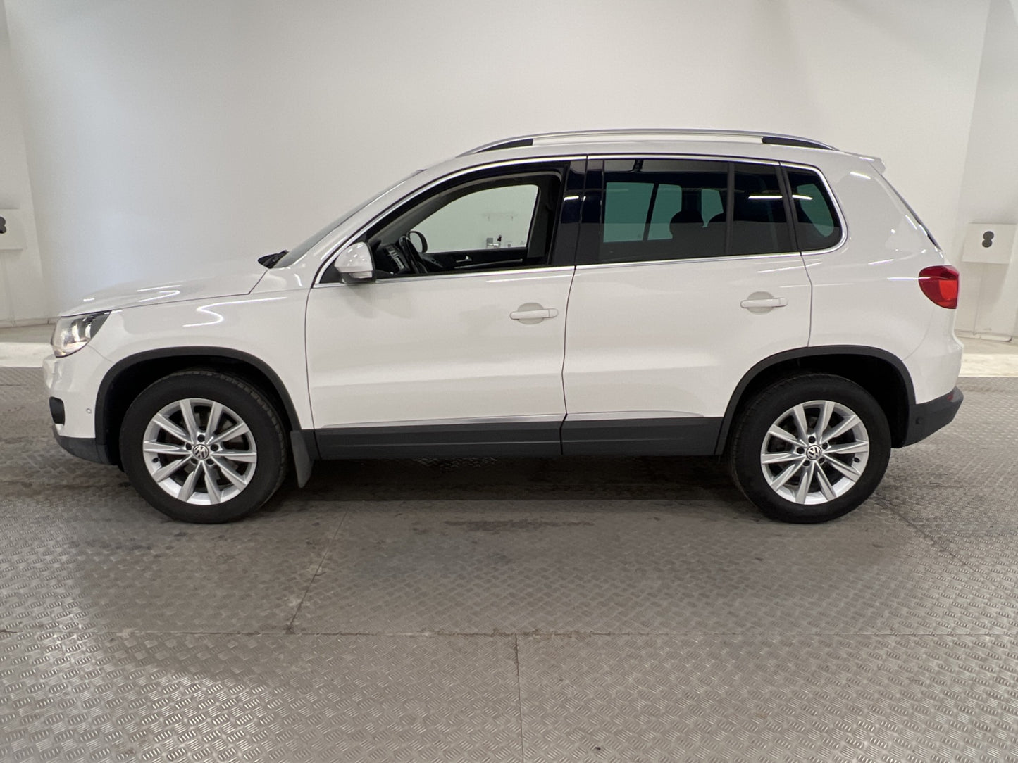 Volkswagen Tiguan 1.4 TSI 4M 160hk 2 Bruk D-Värm Drag B-Kam